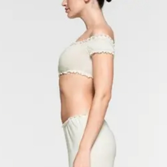 Skims Pointenelle Logo Crop Top - marble - Picture 2 of 12